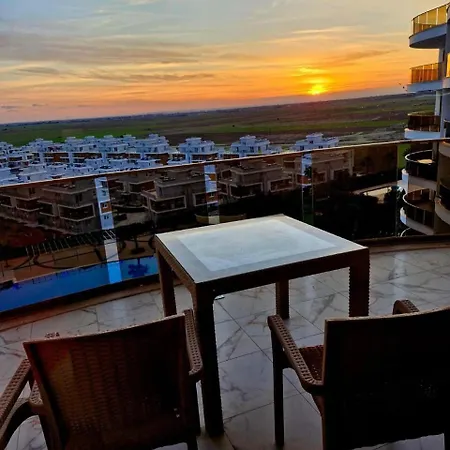 Sunny Escape Trikomo